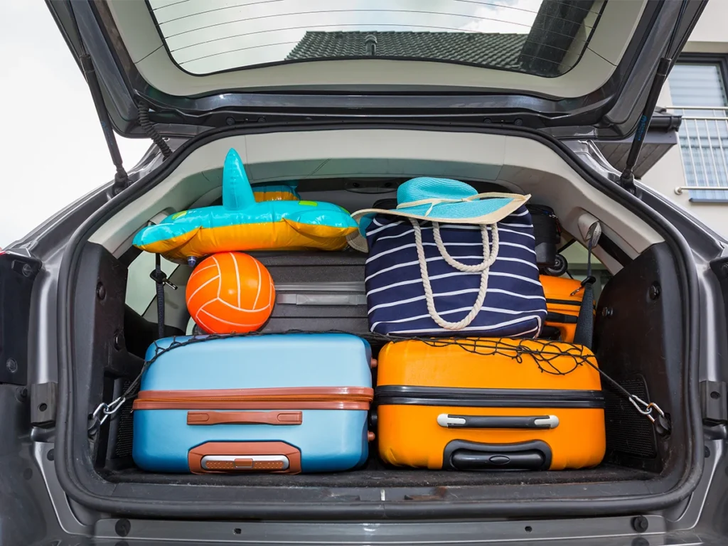 Pakowanie samochodu - nie pakuj pod sufit